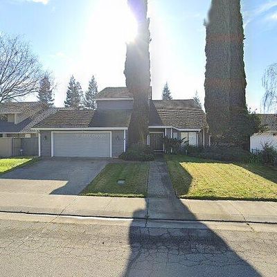 2418 Meadow Lake Dr, Stockton, CA 95207