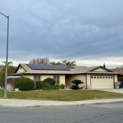 2420 Boyd St, Bakersfield, CA 93304