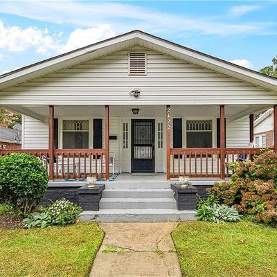 2422 Greenway Ave, Winston Salem, NC 27105