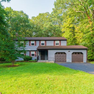 25 Bob White Way, Weatogue, CT 06089