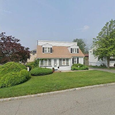 21 Stirling Rd, Parsippany, NJ 07054