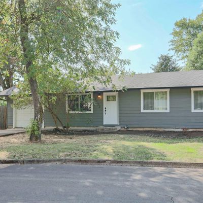 2102 Delta St, Eugene, OR 97404