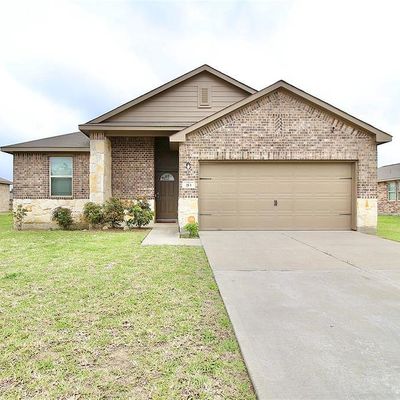 213 Kickapoo Dr, Anahuac, TX 77514