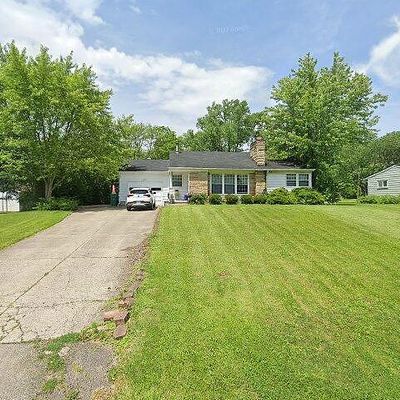 2139 Knoll Dr, Beavercreek, OH 45431