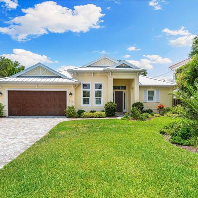 214 Park Blvd S, Venice, FL 34285