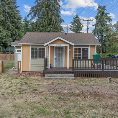 21458 Military Rd S, Seatac, WA 98198