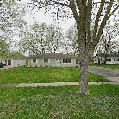 216 W Arrowhead St, North Aurora, IL 60542