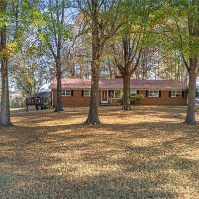 2733 Brawley Rd, Yadkinville, NC 27055