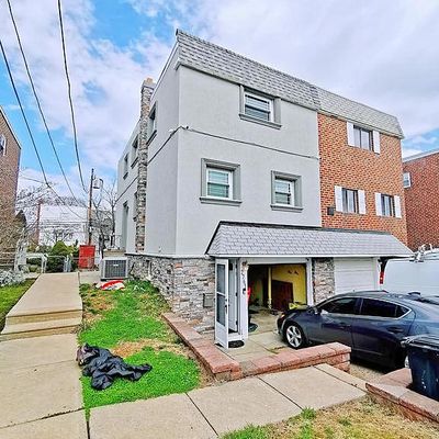 2761 Mower St, Philadelphia, PA 19152