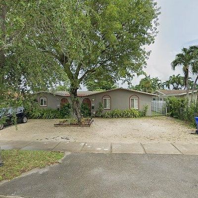 2761 Sw 32 Nd Ave, Miami, FL 33133