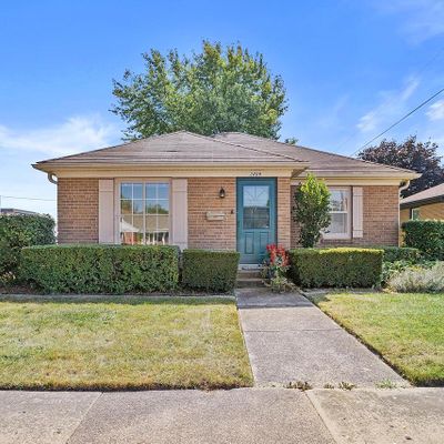 2809 Mitchell St, Racine, WI 53403