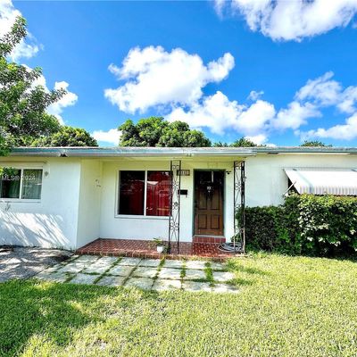 2843 Dewey St, Hollywood, FL 33020