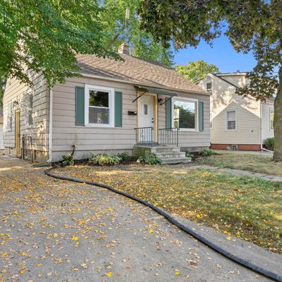 2913 72 Nd St, Kenosha, WI 53143