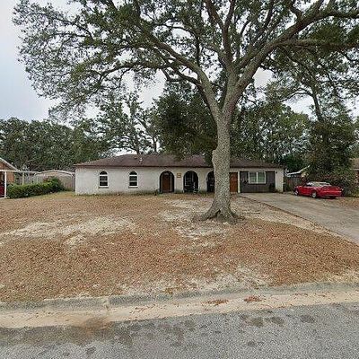 2921 Breckenridge Dr, Pensacola, FL 32526