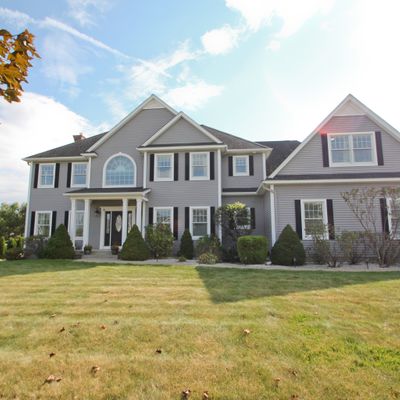 30 Lise Cir, Suffield, CT 06078