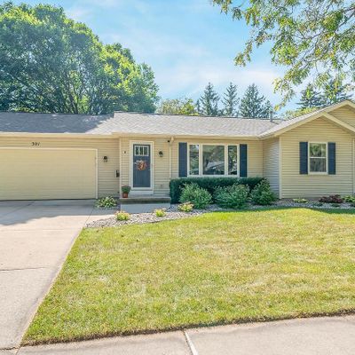 301 E Meadow Grove Blvd, Appleton, WI 54915