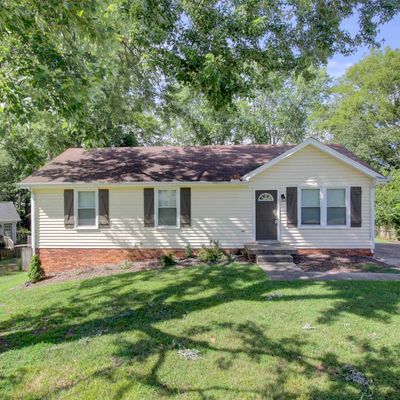 303 Grassland Dr, Clarksville, TN 37043