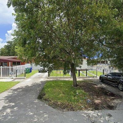 25 Nw 64 Th Ave, Miami, FL 33126