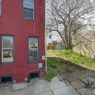 2536 N Warnock St, Philadelphia, PA 19133