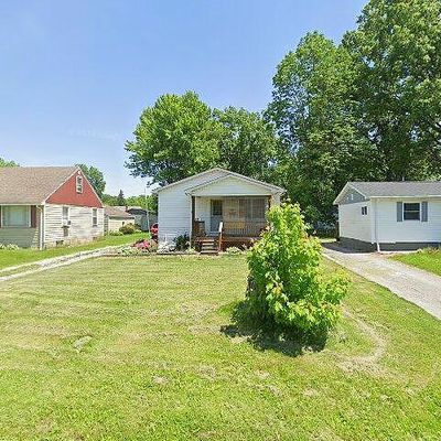 26 N Pearl St, Columbiana, OH 44408