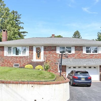 26 Peters Ln, North Haledon, NJ 07508