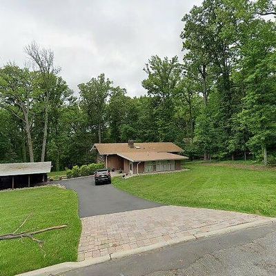 27 Suffolk Ln, Tenafly, NJ 07670