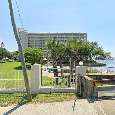 324 E Beach Dr, Panama City, FL 32401