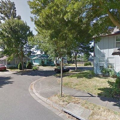 3255 Coraly Ave, Eugene, OR 97402