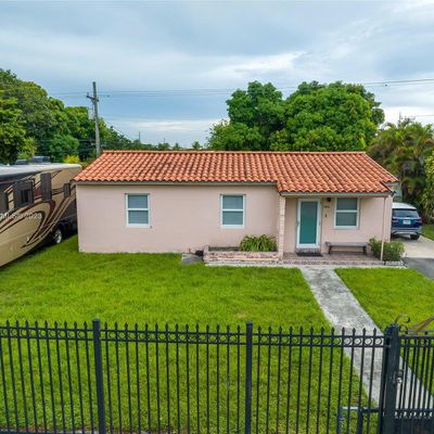 3360 E 10 Th Ave, Hialeah, FL 33013