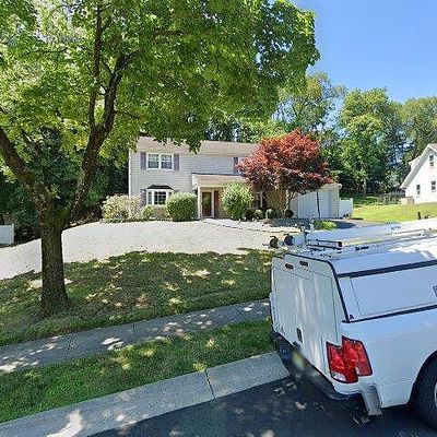 34 Innerhill Ln, Matawan, NJ 07747