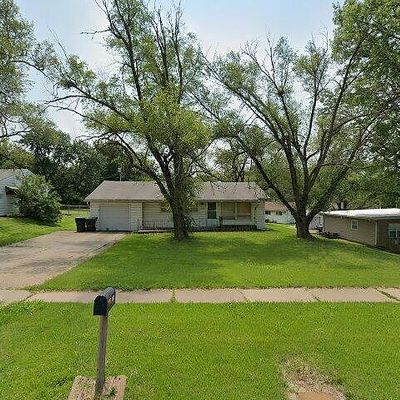 3428 Sw Burlingame Rd, Topeka, KS 66611