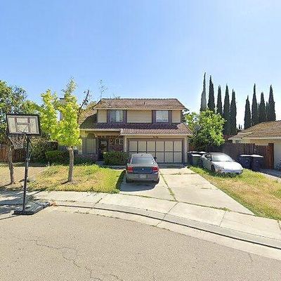 3490 Castle Ct, Tracy, CA 95376