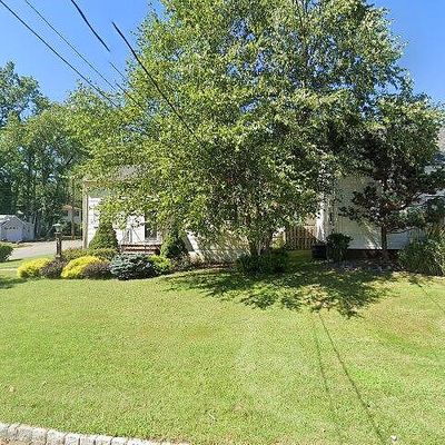 35 Johnson Ave, West Caldwell, NJ 07006