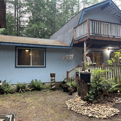 351 N Mount Jupiter Dr, Hoodsport, WA 98548