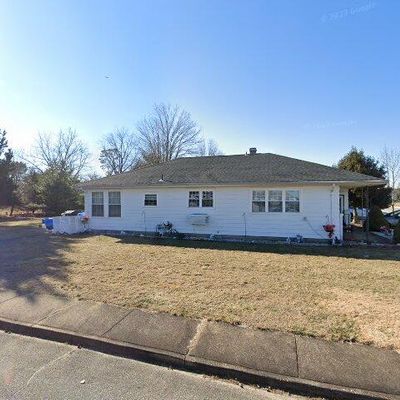 317 Saint Thomas Dr, Toms River, NJ 08757