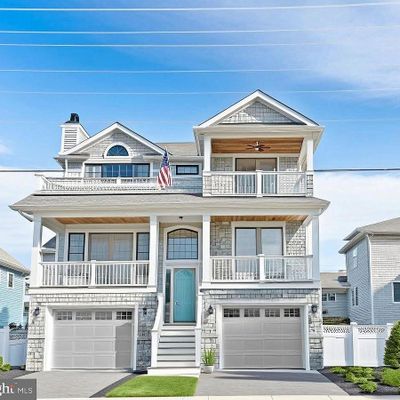 320 3 Rd St, Beach Haven, NJ 08008