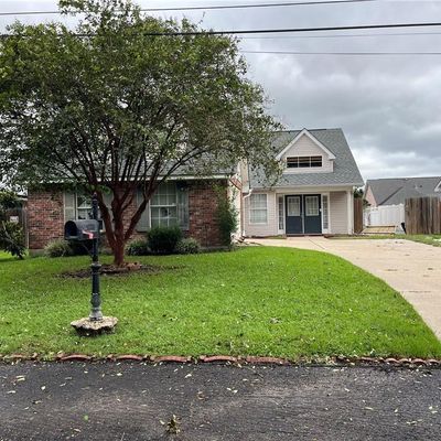 402 Avenue M, Belle Chasse, LA 70037