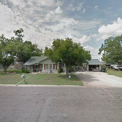 403 N West St, Weimar, TX 78962