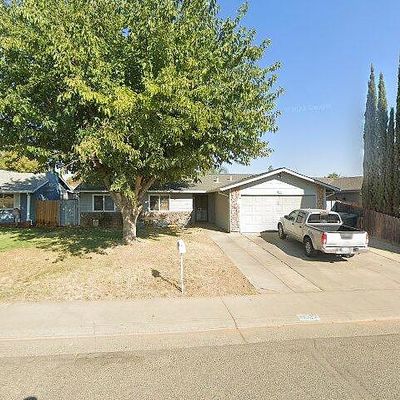 4037 Wyalong Way, Sacramento, CA 95826