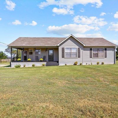 405 W Ross St, Troup, TX 75789