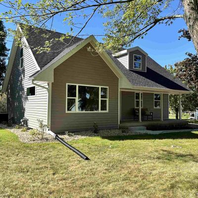 406 N Hill St, Lodi, WI 53555