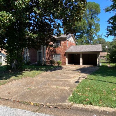 4060 Twin Lakes Dr, Memphis, TN 38128