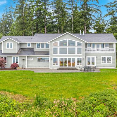 4075 Preserve Dr, Camano Island, WA 98282