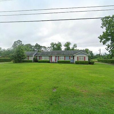 417 W Bay Ave, Doerun, GA 31744