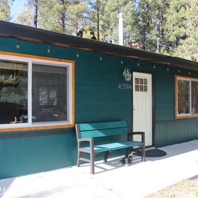 42584 Cougar Rd, Big Bear Lake, CA 92315