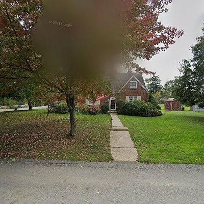 427 Eastwood Ln, Greensburg, PA 15601