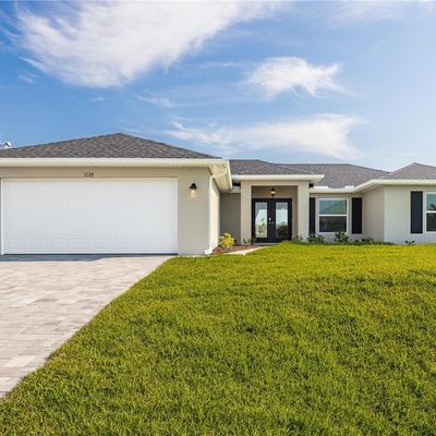 3728 Yucatan Pkwy, Cape Coral, FL 33993