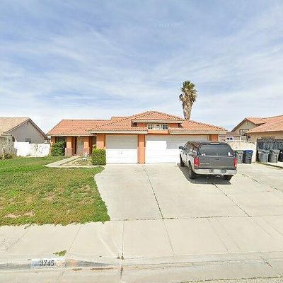 3745 Prairie Ln, Palmdale, CA 93550