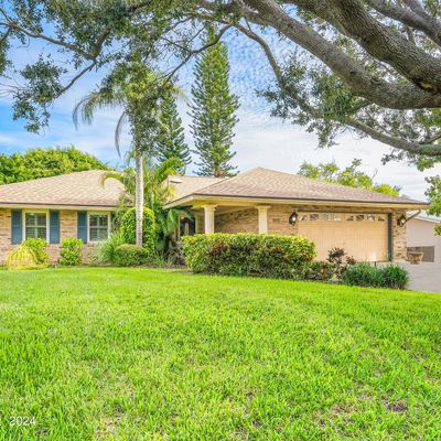 380 Riggs Ave, Melbourne Beach, FL 32951