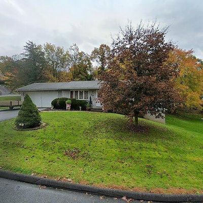 39 Park Dr, Lock Haven, PA 17745